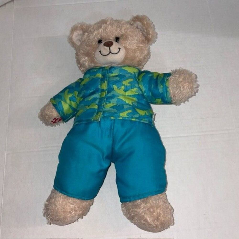 Build A Bear Happy Hugs Classic Teddy Bear Light Tan 2021 w/ Camo Puffer Vest
